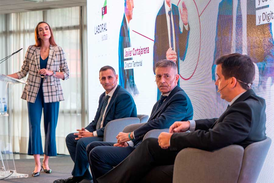 Presentadora Eventos Navarra - Laboral Kutxa