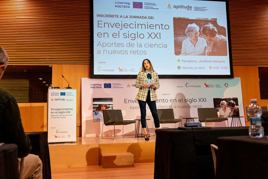 Presentadora Eventos Navarra - Ciencia Navarra Biomed